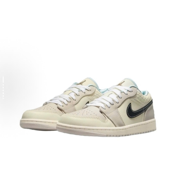 Jordan 1 Low Sand Drift