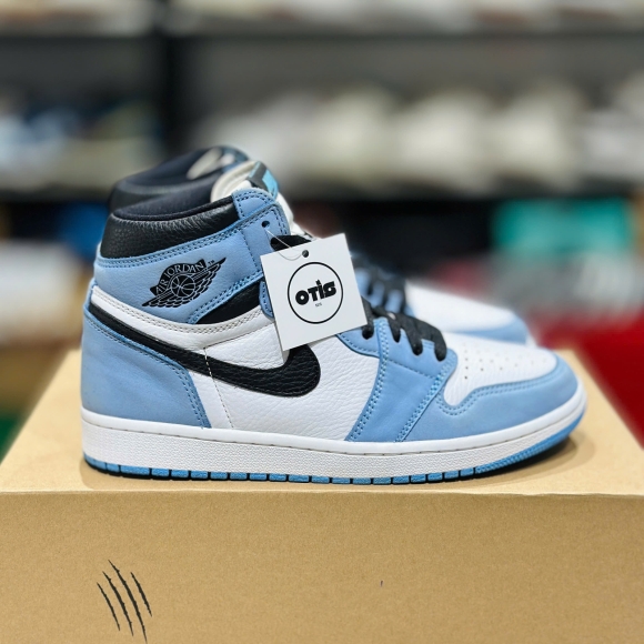 Nike Jordan 1 High UNC 