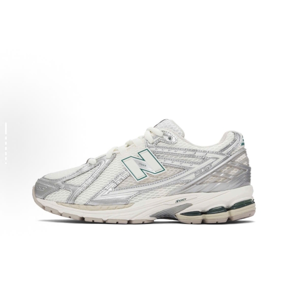 New Balance 1906R Silver Metallic