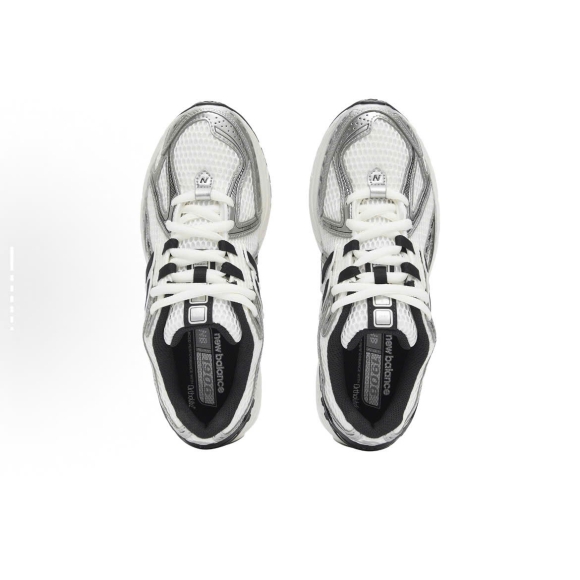 New Balance 1906R ‘Silver Metalic’ 