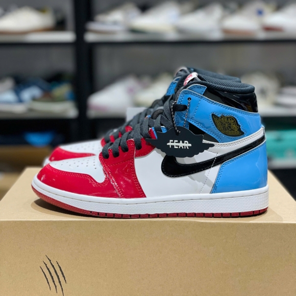 Nike Jordan 1 High Fearless 